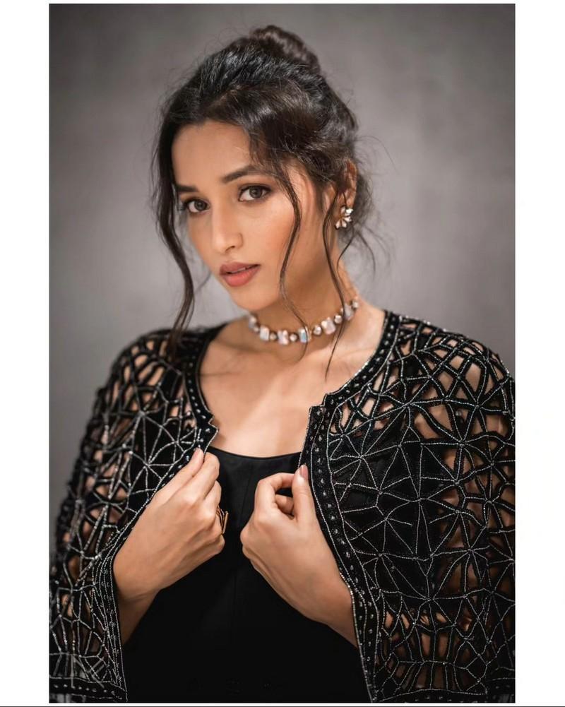 Srinidhi Shetty 6