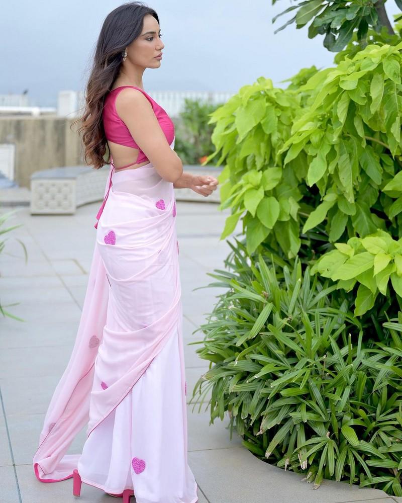 Surbhi Jyoti 1