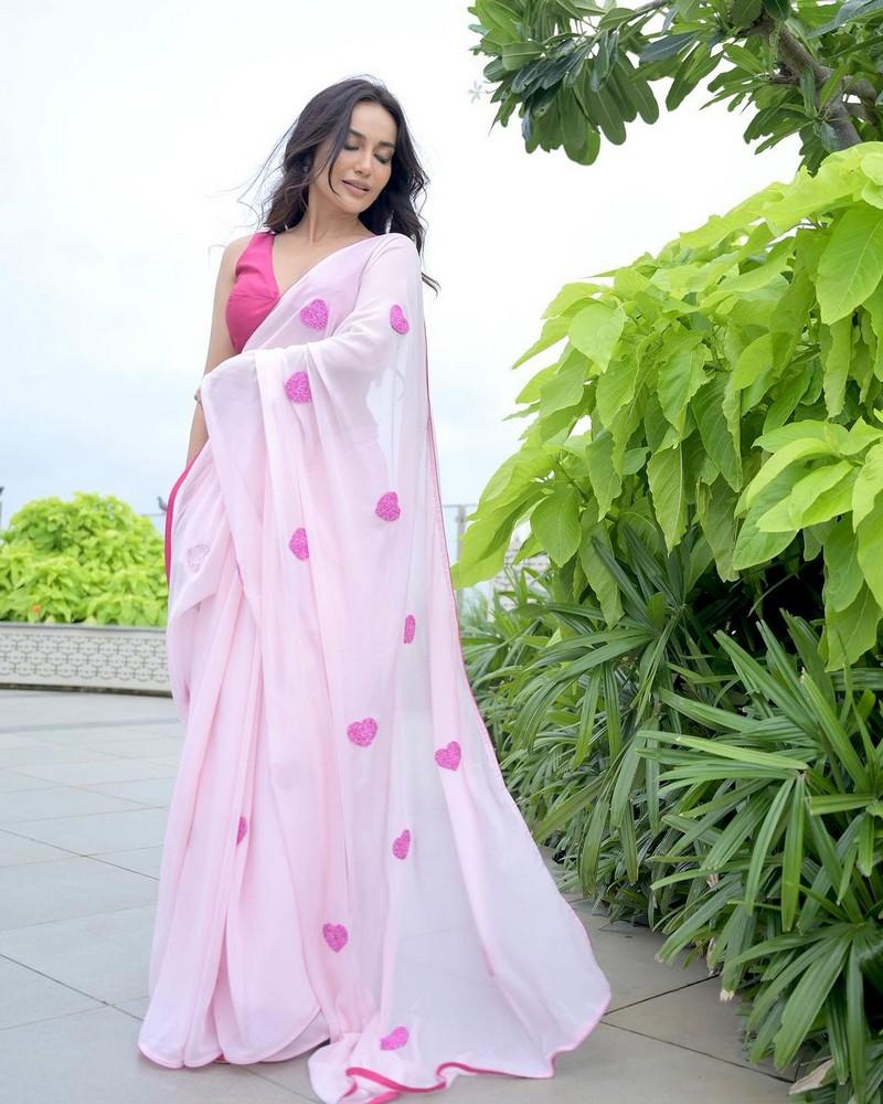 Surbhi Jyoti 2