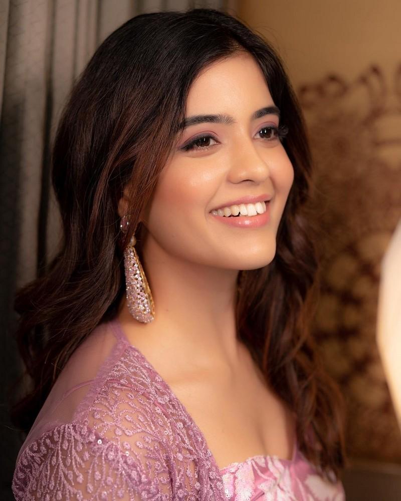 Amritha Aiyer 4
