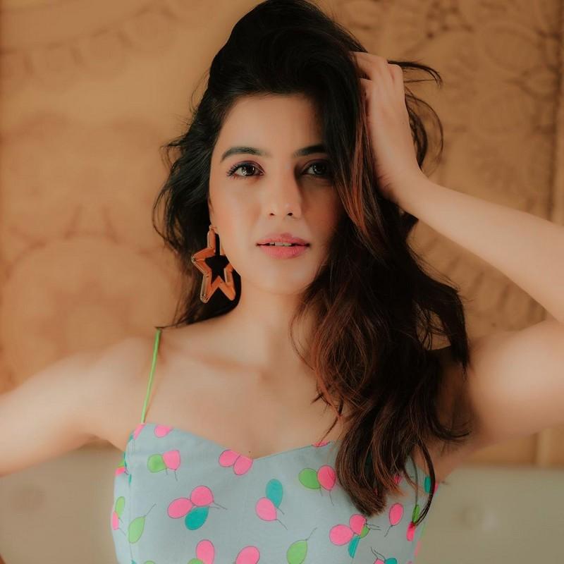 Amritha Aiyer 7