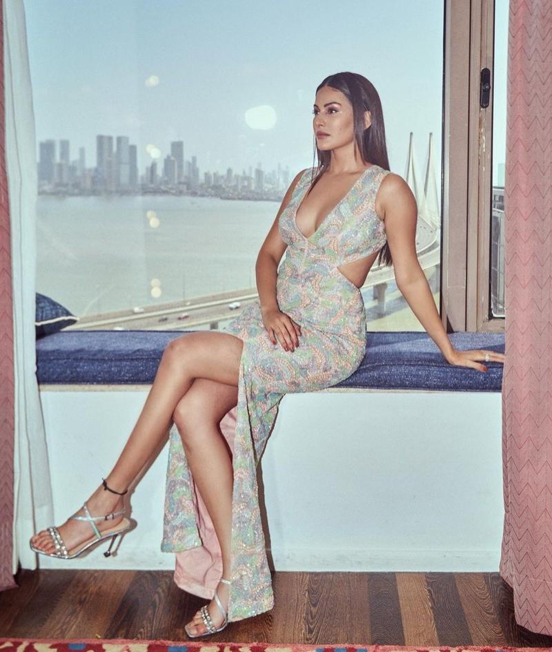 Amyra Dastur 11