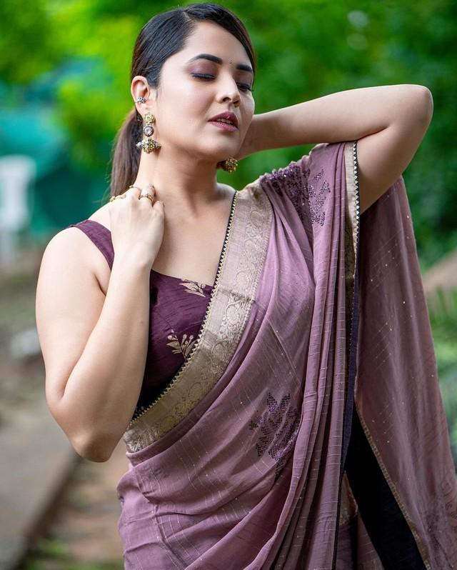 Anasuya 4