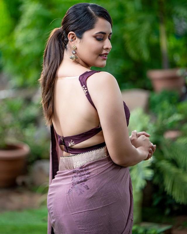Anasuya 7