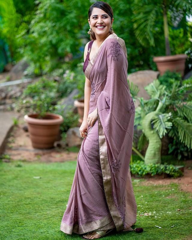 Anasuya 8