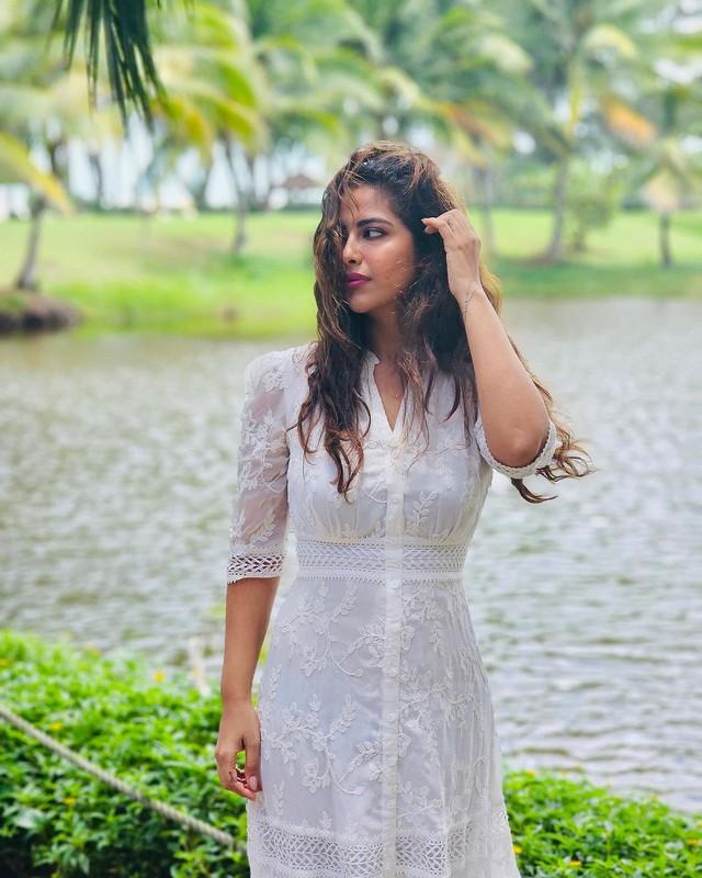 Avika Gor 3
