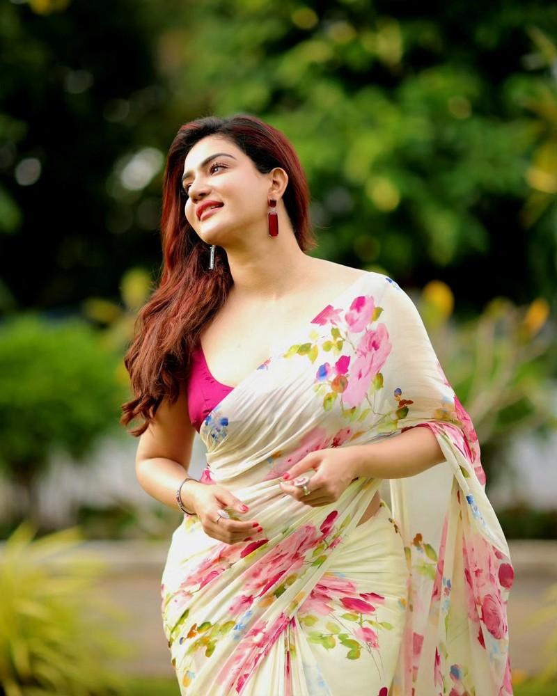 Honey Rose 4