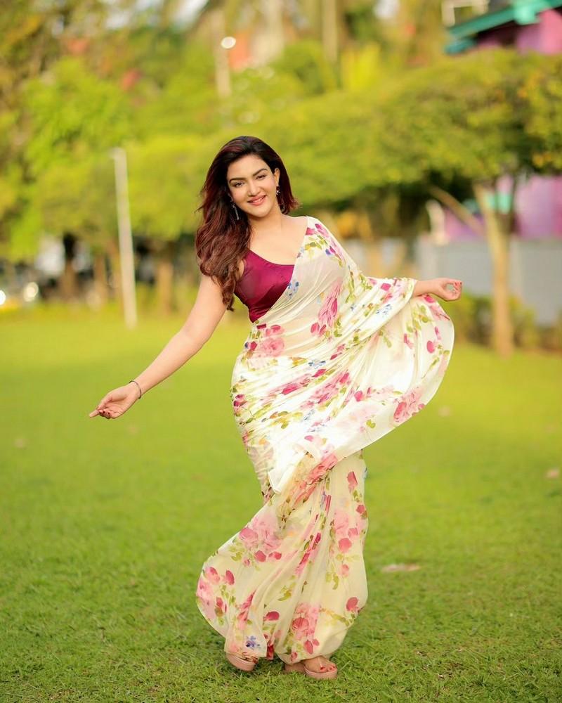 Honey Rose 7