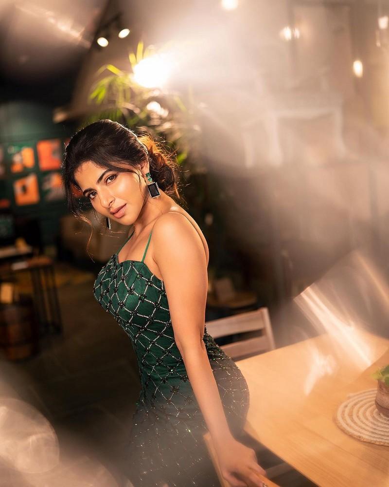 ISWARYA MENON 1