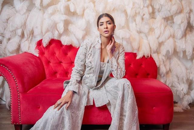 Manchu Lakshmi Prasanna 2