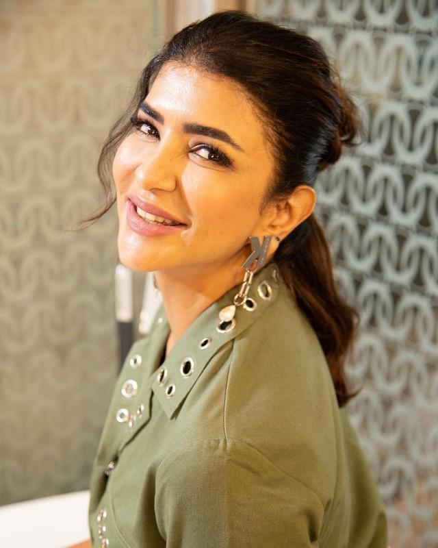 Manchu Lakshmi Prasanna 9