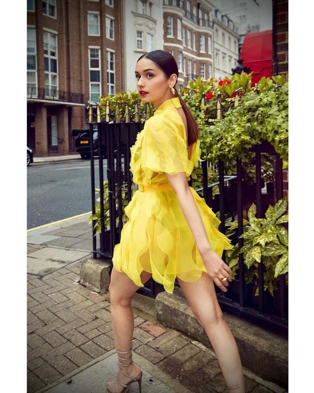Manushi Chhillar 8