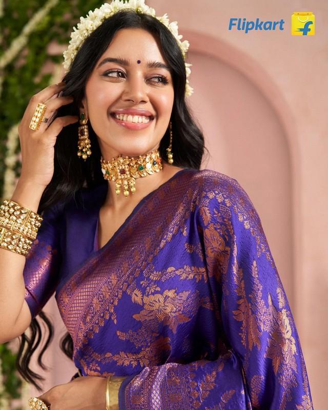 Mirnalini Ravi 7