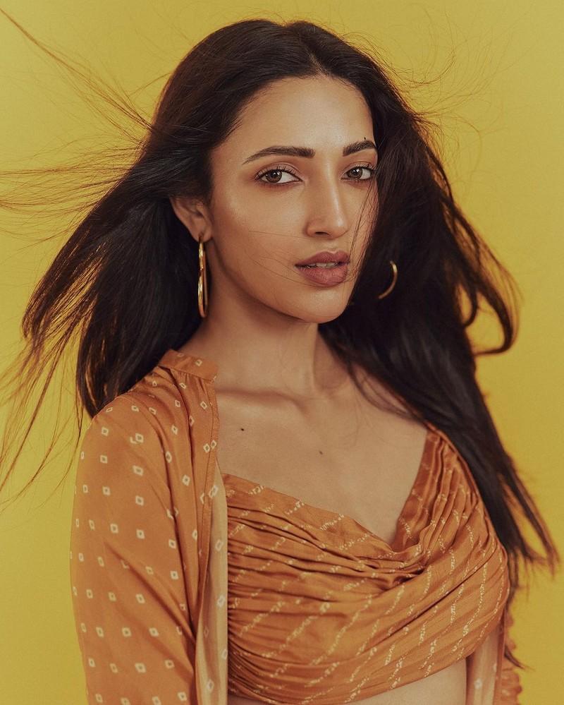 Neha Shetty 7