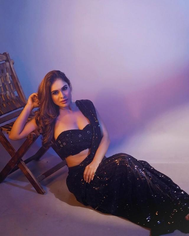 Nehhaa Malik 10