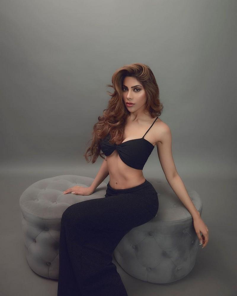 Nikki Tamboli 3