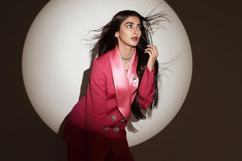 Pooja Hegde 10