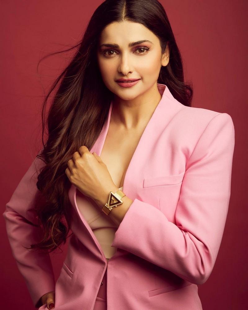 Pracchi Desai 9