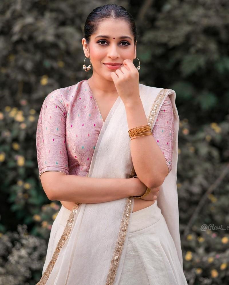 Rashmi Gautam 2