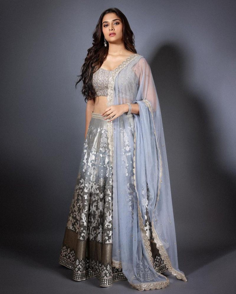Saiee Manjrekar 7