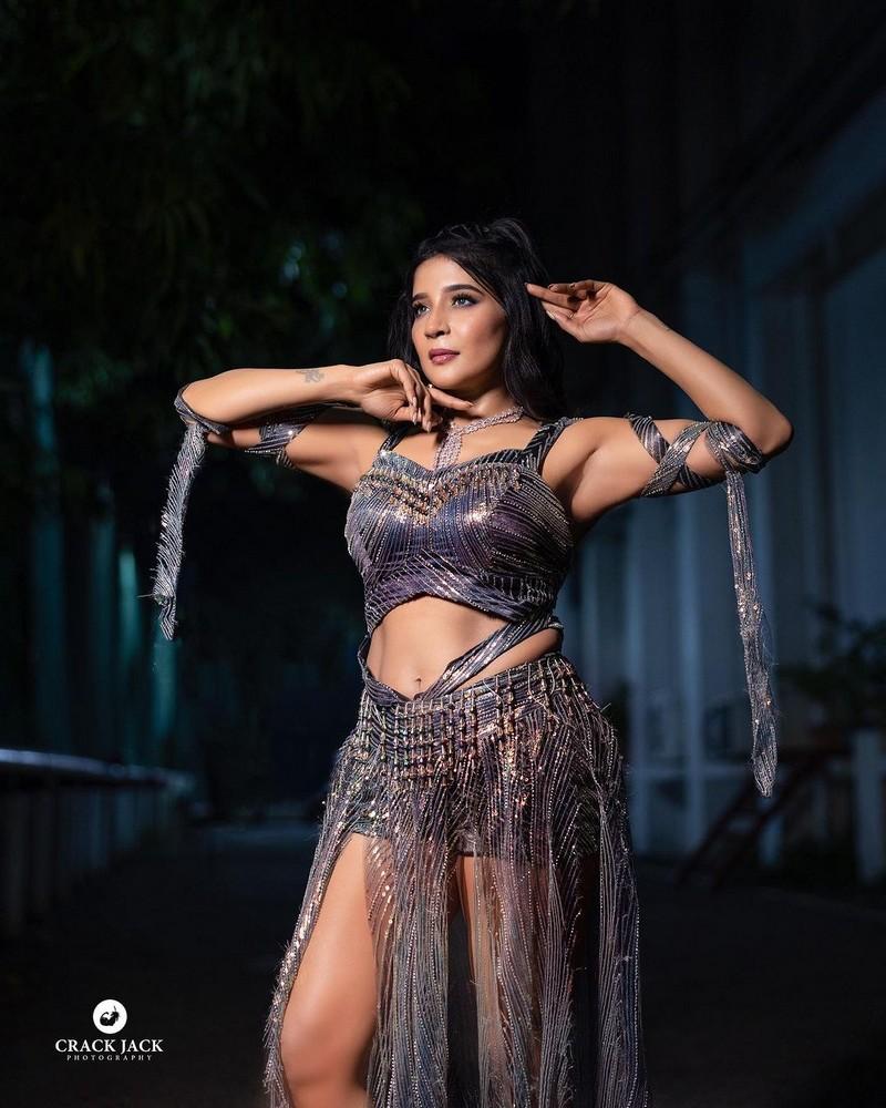 Sakshi Agarwal 4