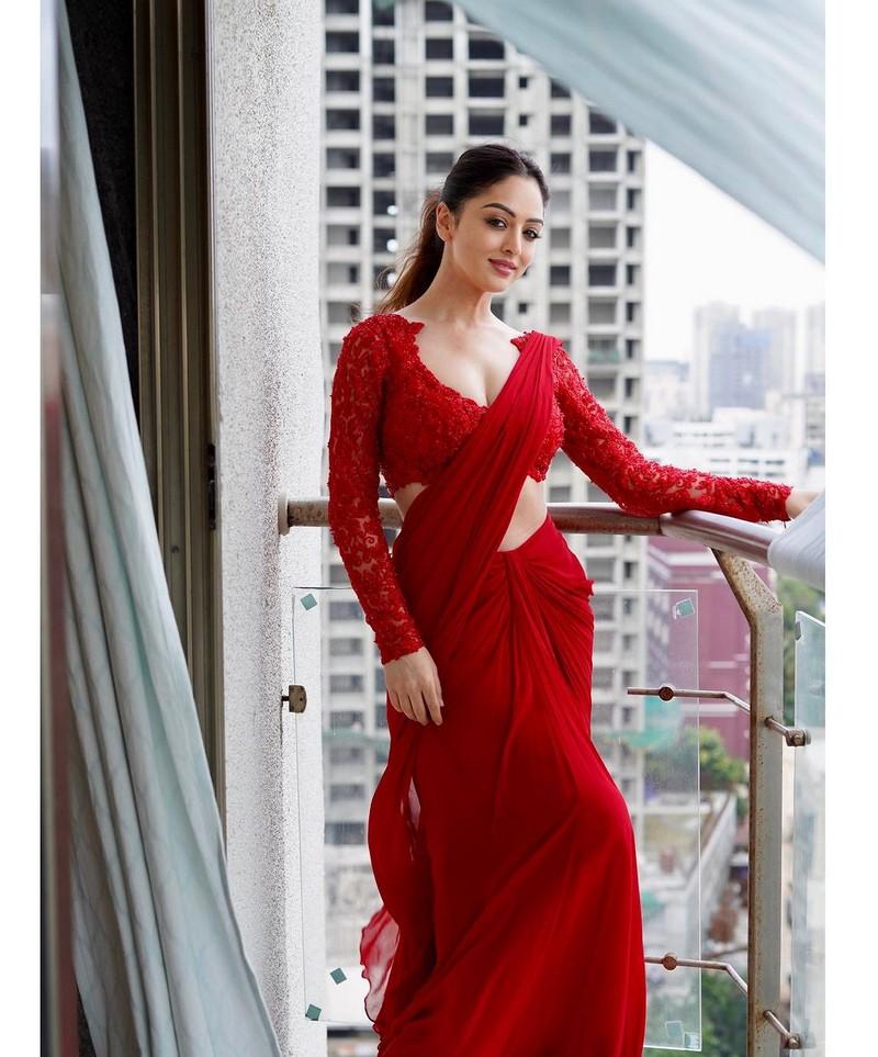 Sandeepa Dhar 1
