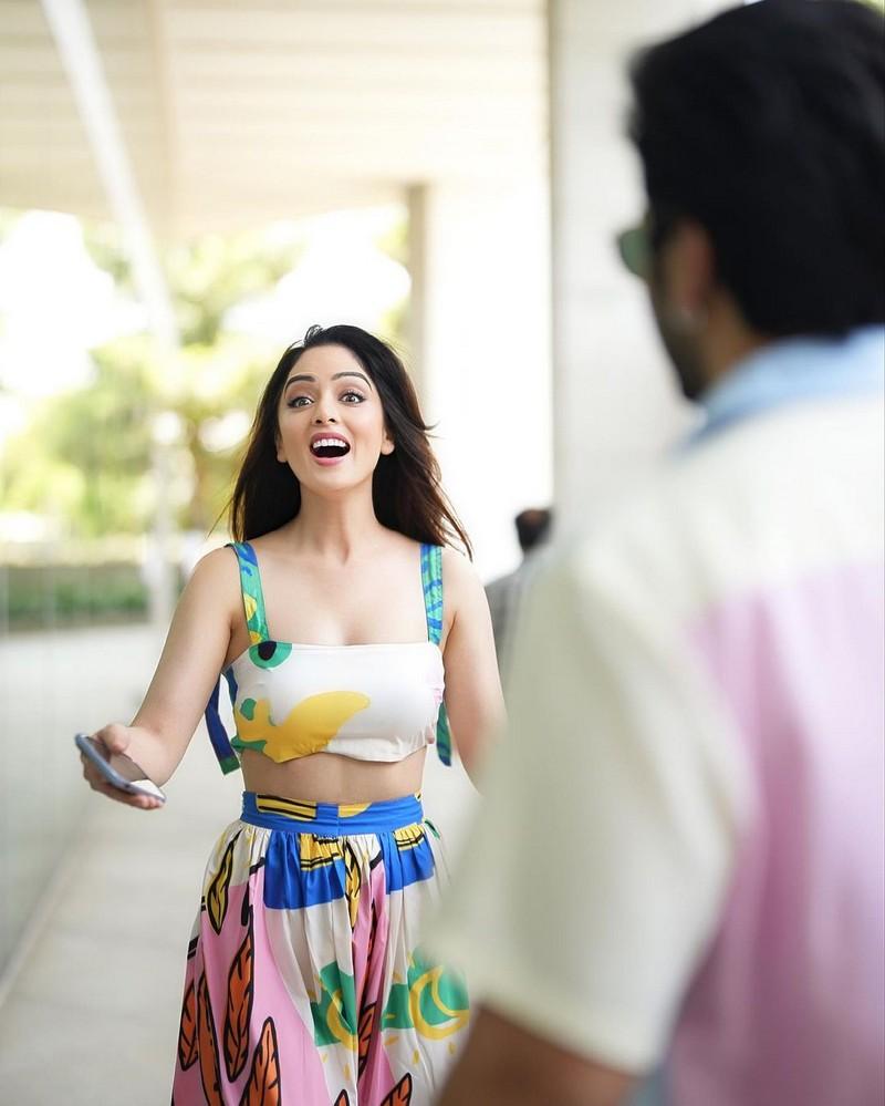 Sandeepa Dhar 7