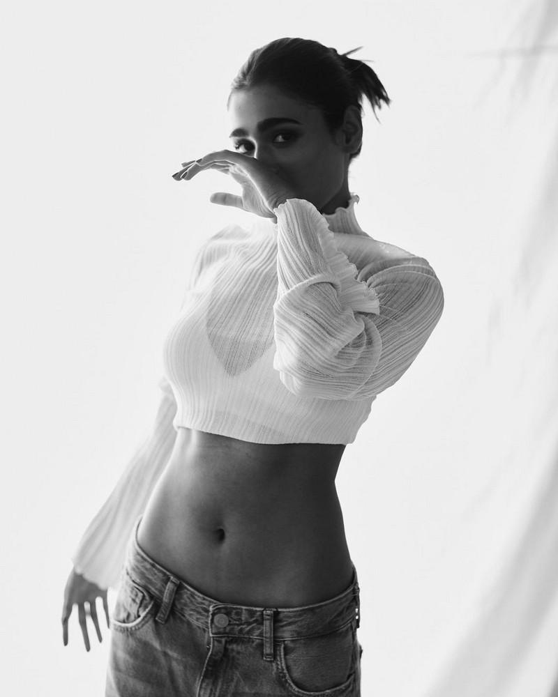 Shalini Pandey 5