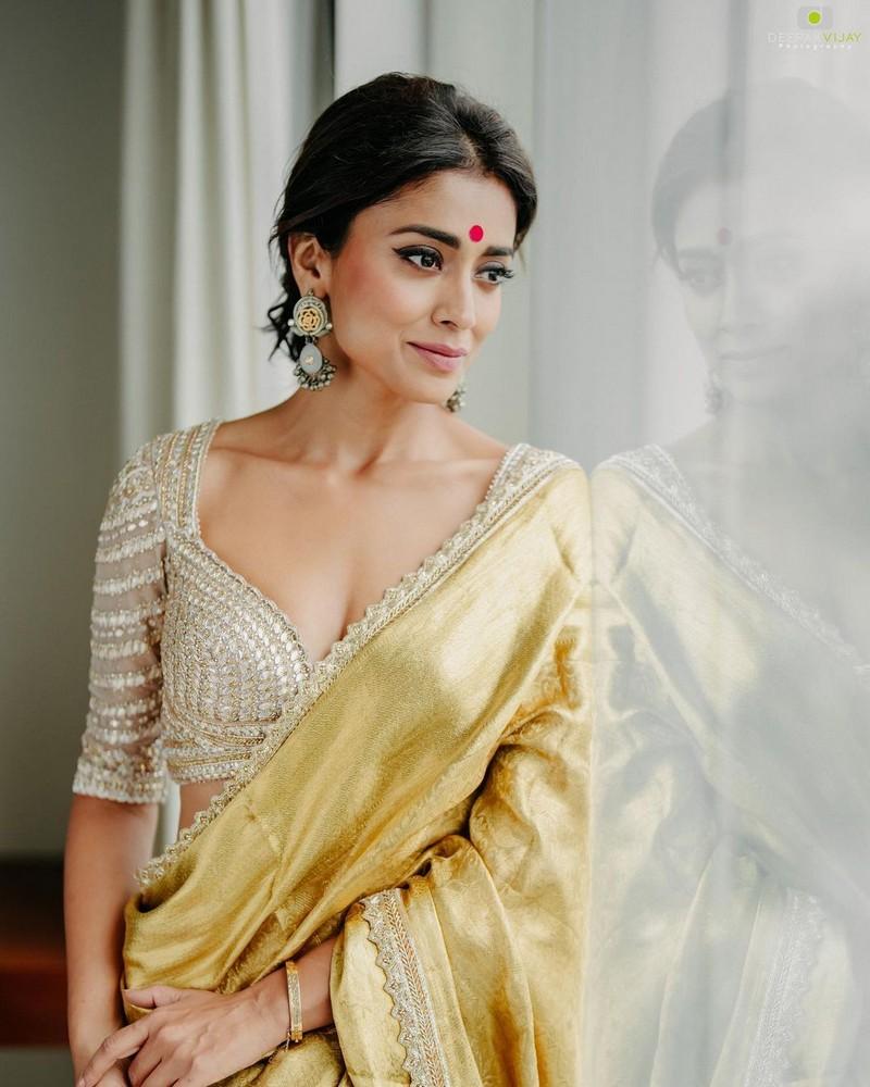 Shriya Saran 6