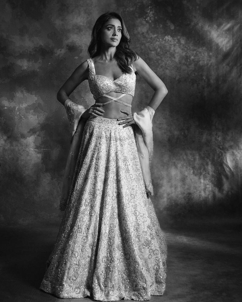 Shriya Saran 7