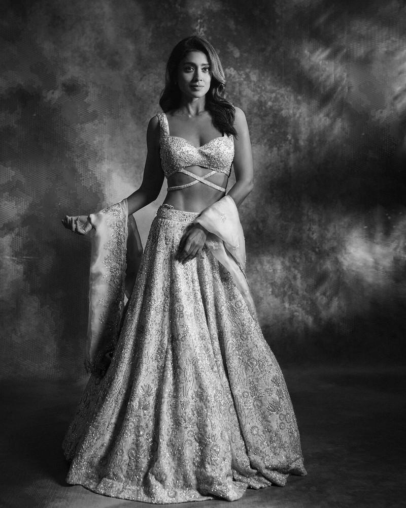 Shriya Saran 9