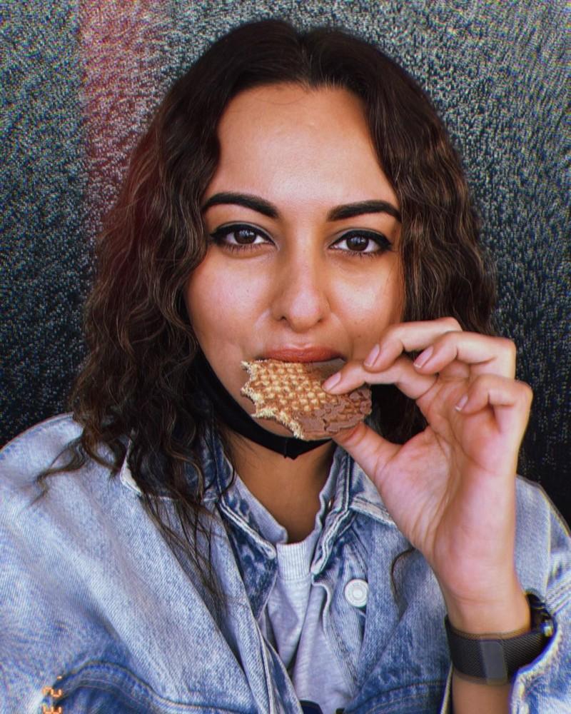 Sonakshi Sinha 11
