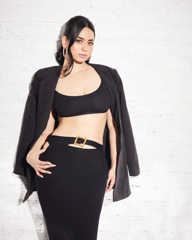 Soundarya Sharma 7