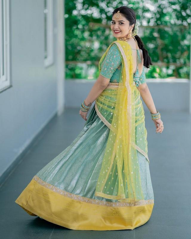 Sreemukhi 5