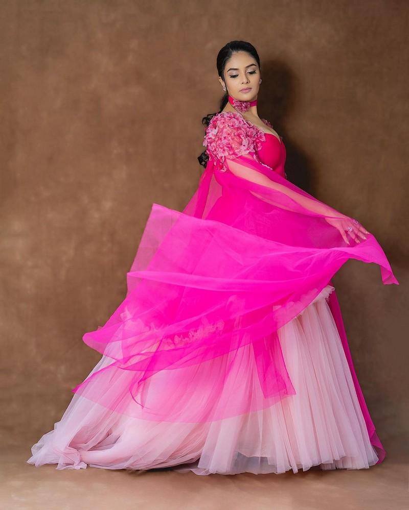 Sreemukhi 8