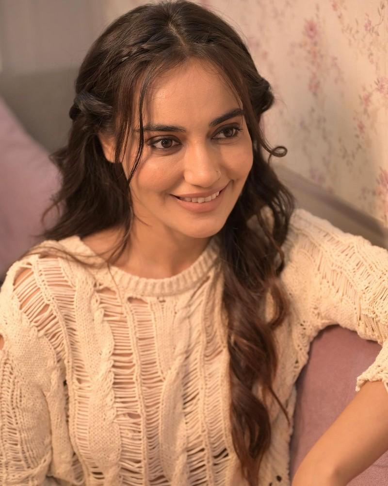 Surbhi Jyoti 6