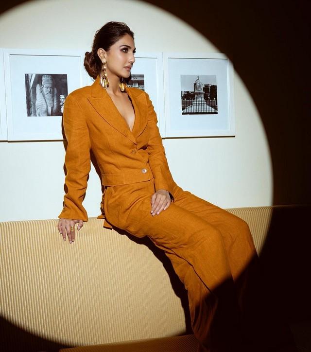 Vaani Kapoor 6