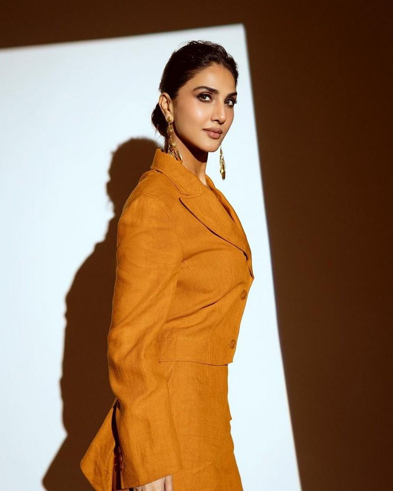 Vaani Kapoor 1
