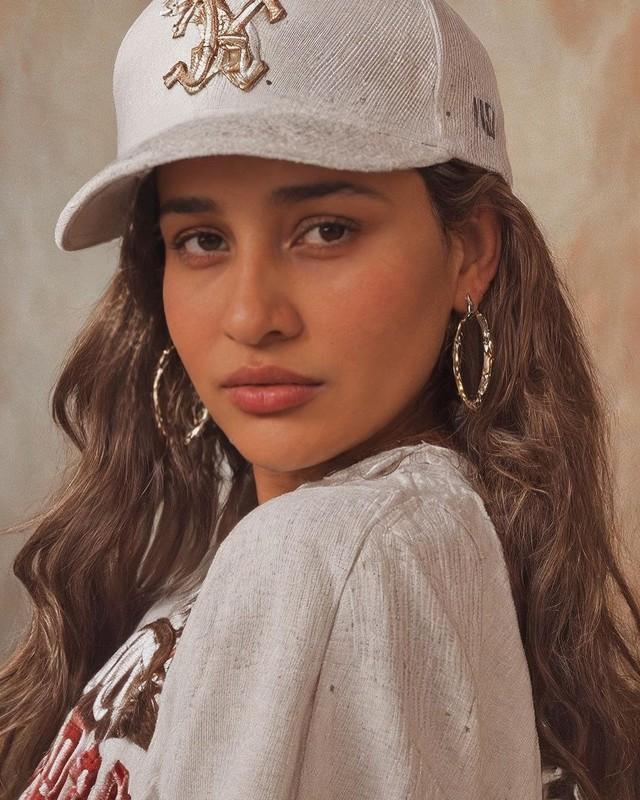 Aisha Sharma 6
