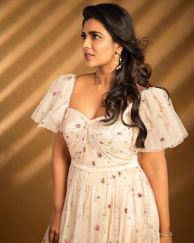Aishwarya Rajesh 11