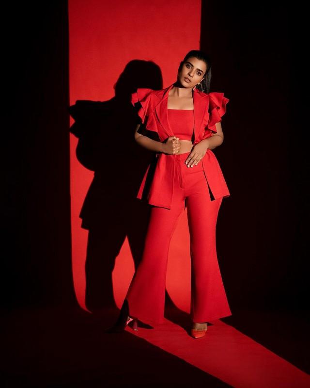 Aishwarya Rajesh 4
