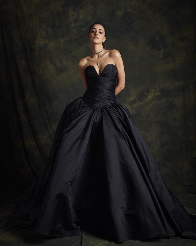 Ananya Pandey 1