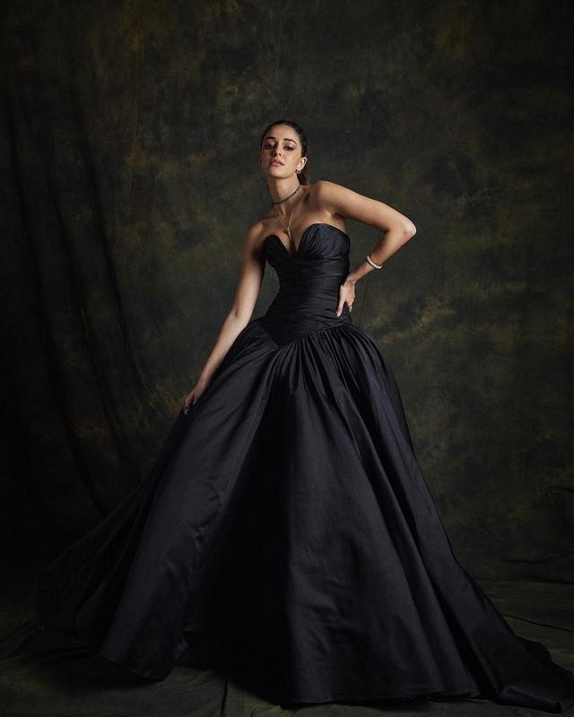 Ananya Pandey 8