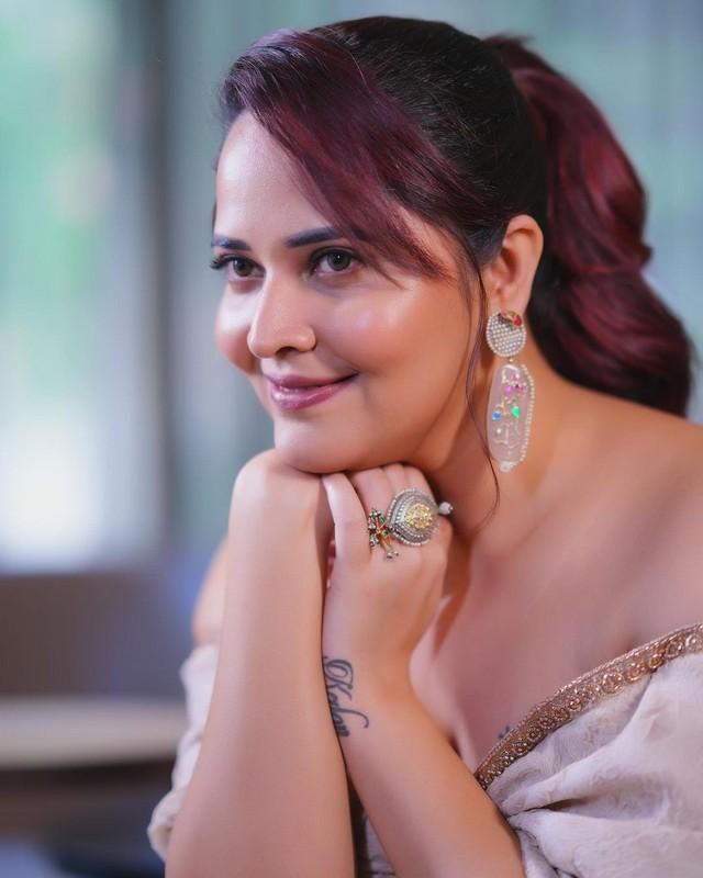 Anasuya Bharadwaj 6