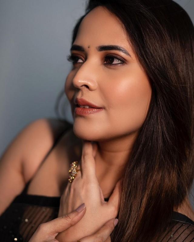 Anasuya Bharadwaj 10