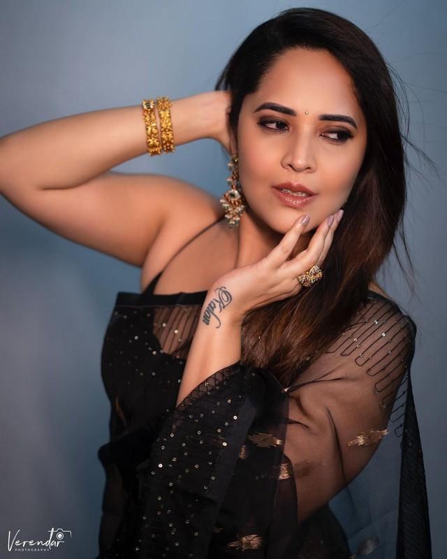 Anasuya Bharadwaj 12