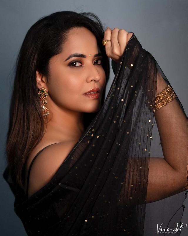 Anasuya Bharadwaj 16