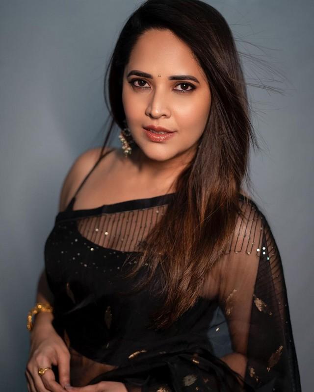 Anasuya Bharadwaj 9