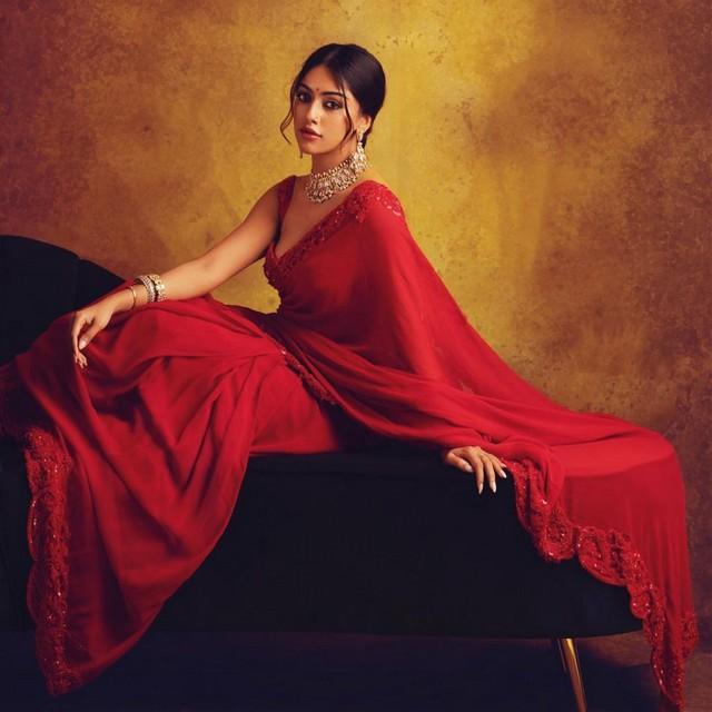 Anu Emmanuel 3