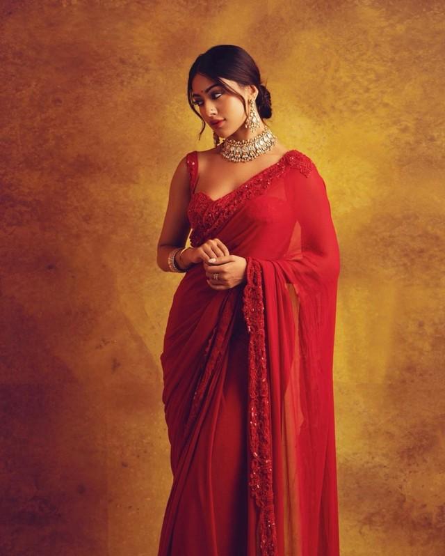 Anu Emmanuel 6
